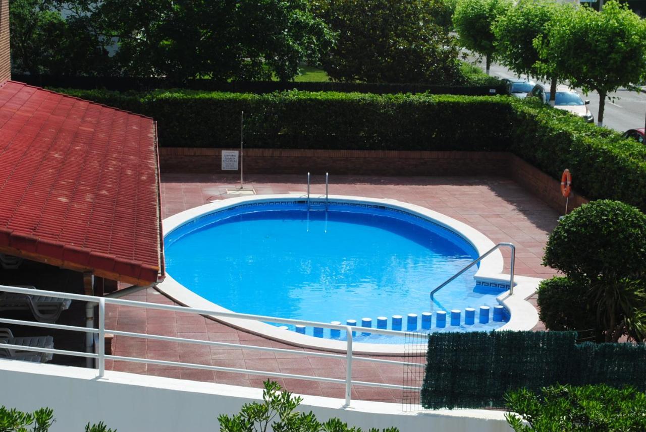 Apartamentos Regollera Premium Con Garaje Noja Exterior photo