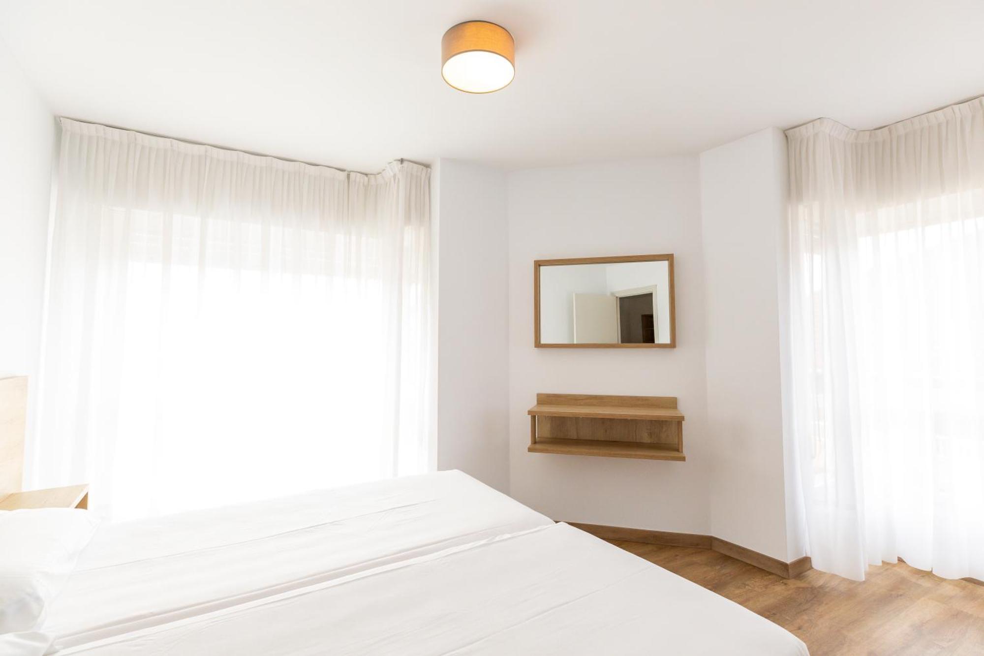 Apartamentos Regollera Premium Con Garaje Noja Exterior photo
